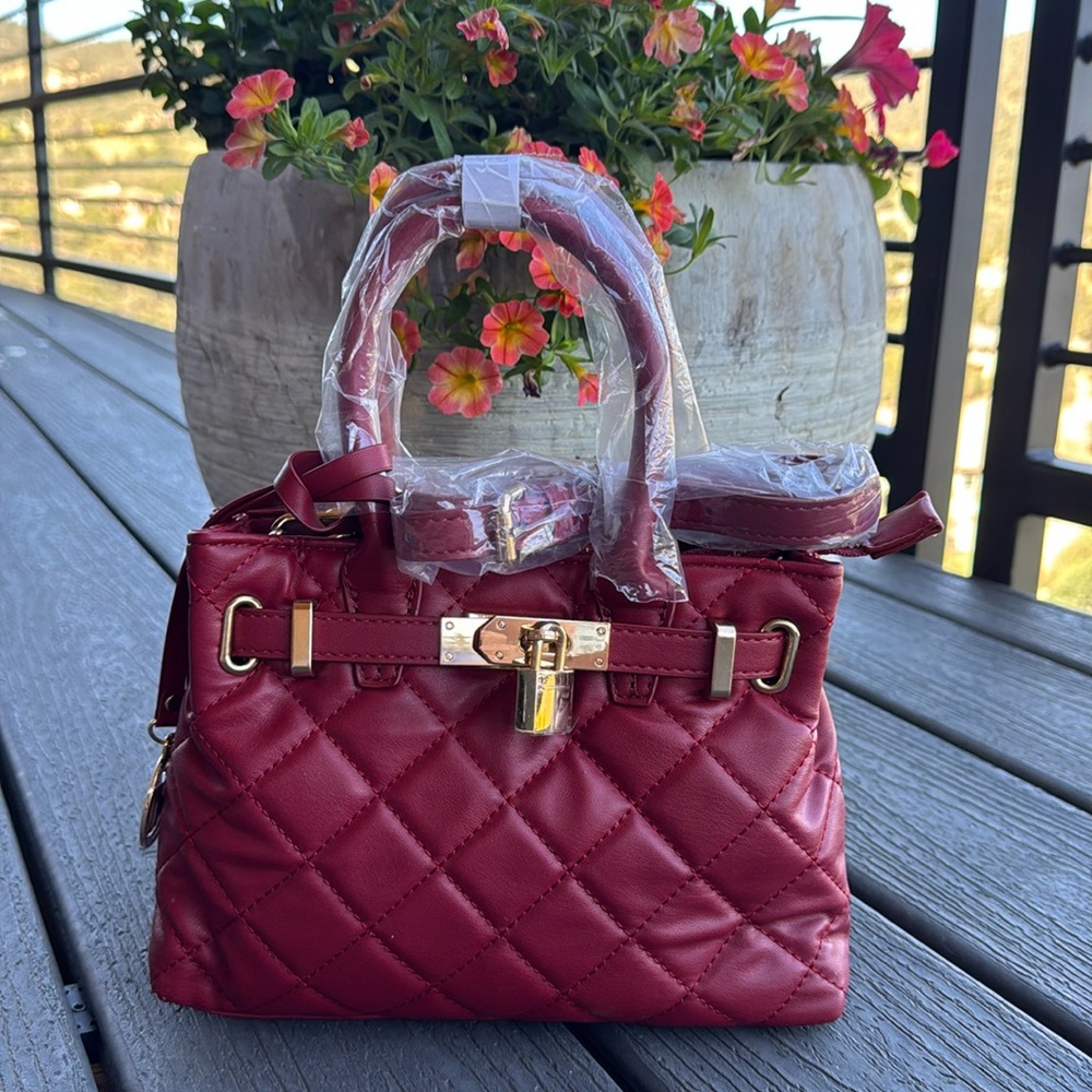 Badgley Mischka NWT Elegant Red Quilted Satchel with Gold Hardware